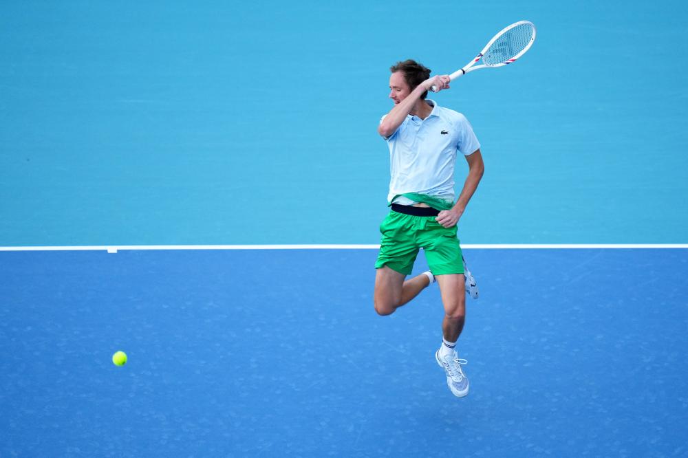 体图：多特只打算与布兰特续约1年，若球员降薪将提供2年合同