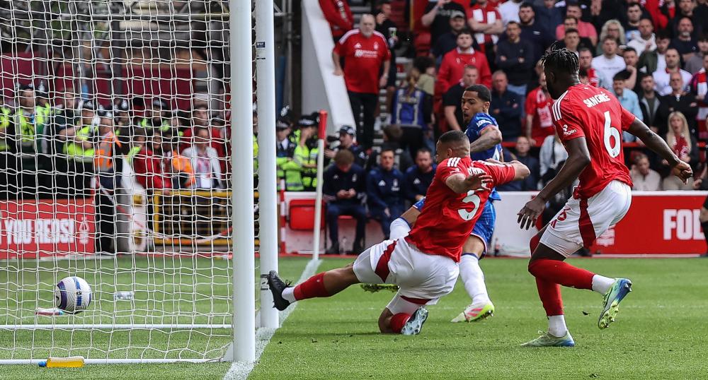 卡里克、鲁尼和弗莱彻，都在曼联青训体系。